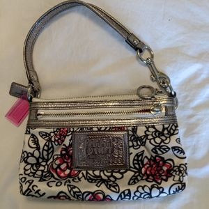 Coach Poppy Wristlet